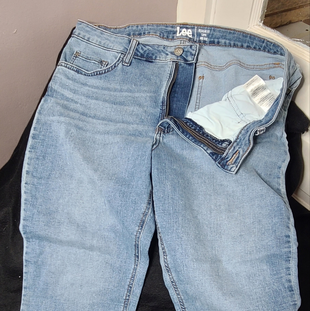 Lee Capris Pants
